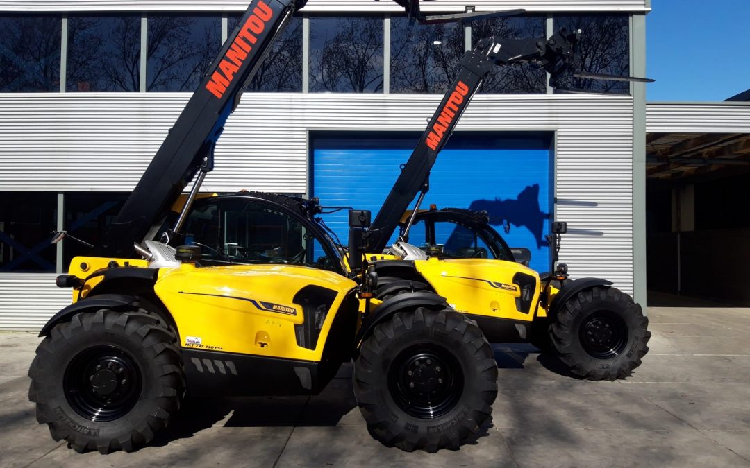 Twee (van de zes) Manitou’s naar Voorwinden Kassenbouw