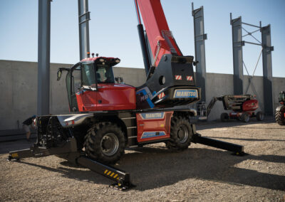application_rotating_telehandler_mrt_e_2260_manitou_102