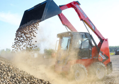 application_skid_loader_1900r_nxt2_manitou_005