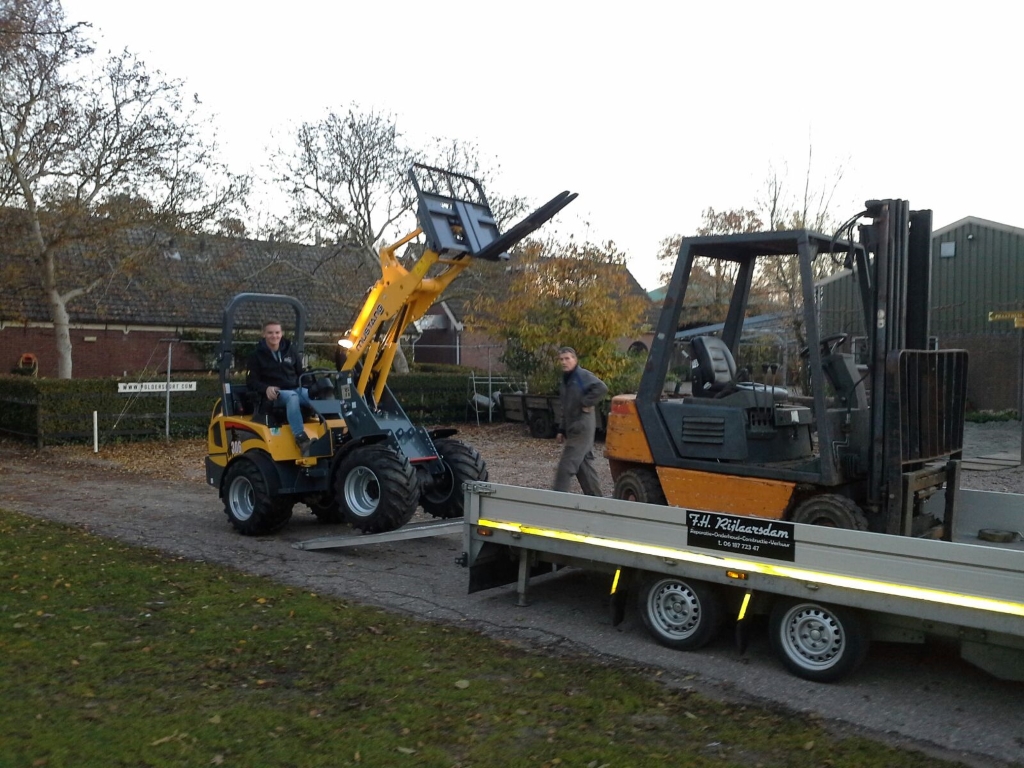 Mustang shovel afgeleverd bij Poldersport De Kwakel - VMS ...