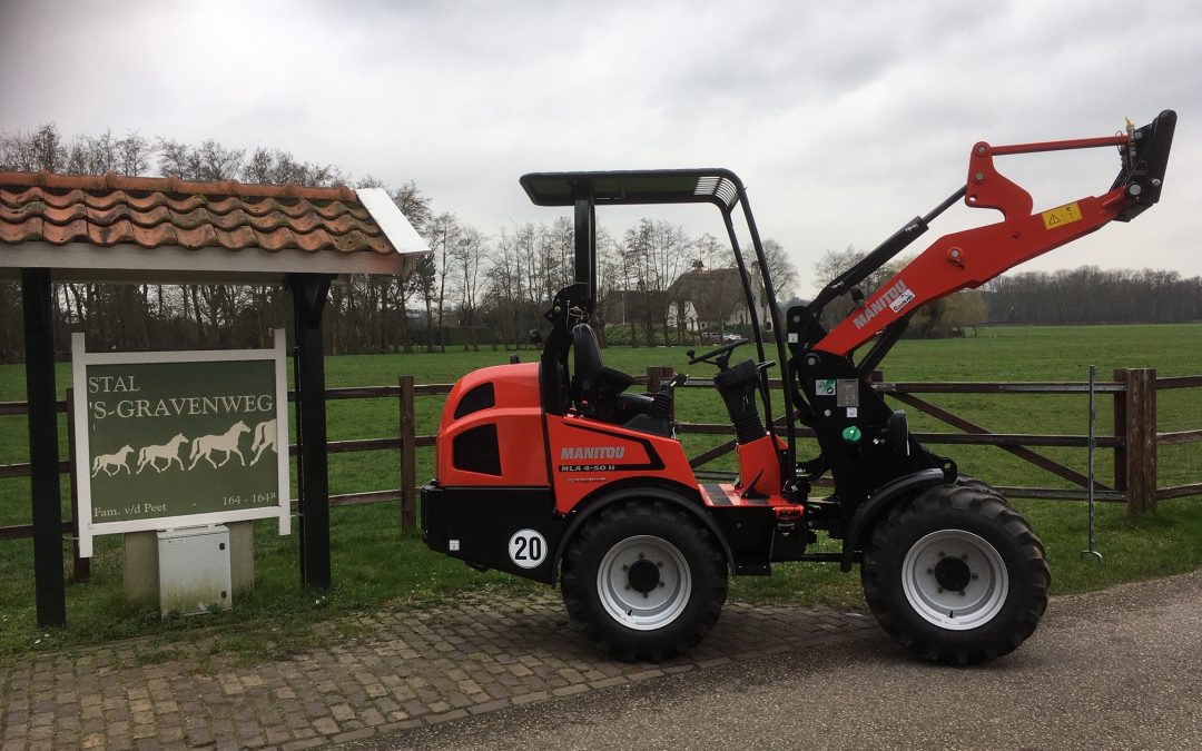 Manitou knikshovel afgeleverd bij Stal ‘s-Gravenweg