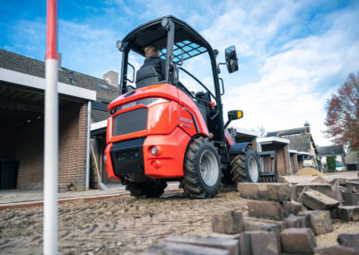 application_agriculture_articulated_loader_mla_2_25_h_manitou_012