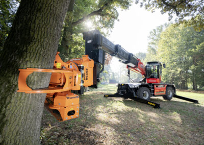 application_miscellaneous_pruning_grapple_saw_prgsa_750_park_manitou_036b